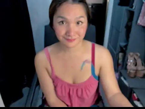 Snapshot of LOVELY_PINAY1995 chatting on September 29, 3:00 am LOVELY PINAY1995 online show from September 29, 3:00 am
