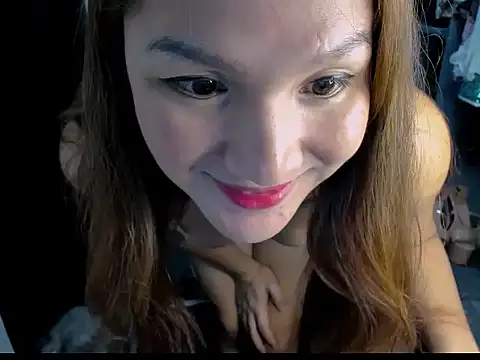 Snapshot of LOVELY_PINAY1995 chatting on September 18, 2:37 pm LOVELY PINAY1995 online show from September 18, 2:37 pm