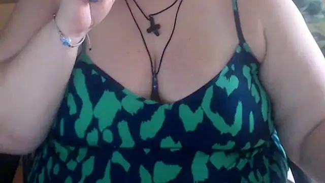 Snapshot of mayasmith chatting on September 21, 1:43 pm mayasmith online show from September 21, 1:43 pm