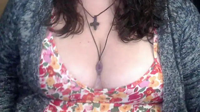 Snapshot of mayasmith chatting on October 12, 3:14 pm mayasmith online show from October 12, 3:14 pm