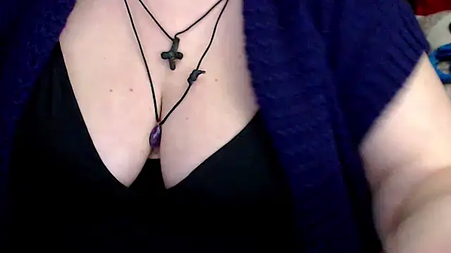 mayasmith online show from March 25, 7:17 pm