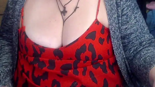 Snapshot of mayasmith chatting on October 3, 6:07 am mayasmith online show from October 3, 6:07 am