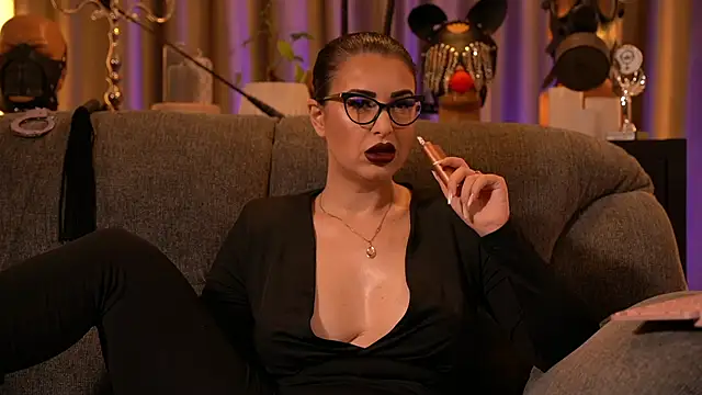 kelly kent online show from November 27, 11:40 pm