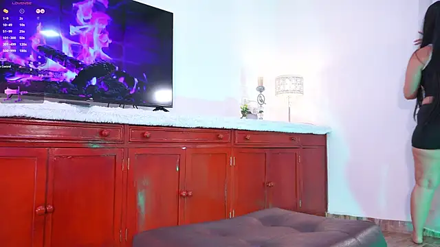 lara giraldo online show from October 9, 2:15 am