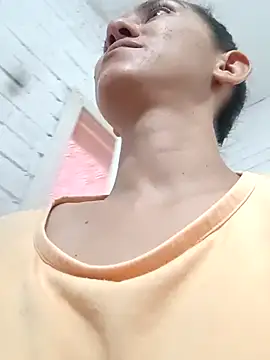 valeriaswang Lucas online show from September 27, 3:30 pm