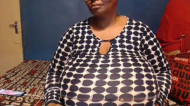 CUTEFIRMMELONSS online show from November 20, 8:21 pm