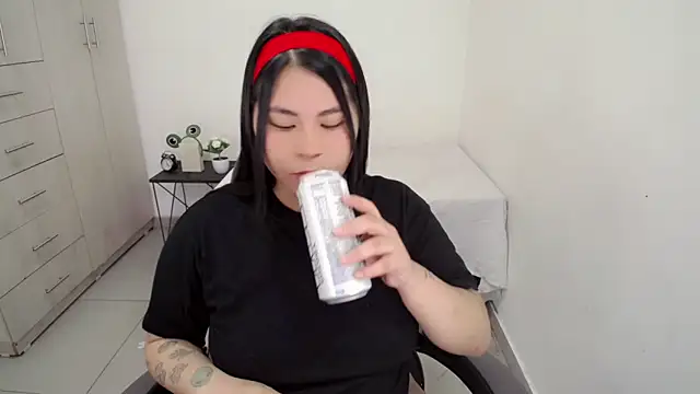 Youlittlepervertt  online show from February 11, 6:31 pm