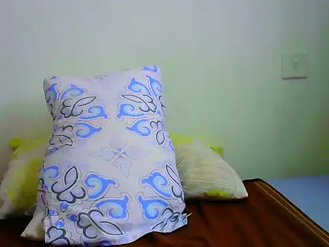 Snapshot of sexydarl chatting on October 7, 8:41 am sexydarl online show from October 7, 8:41 am