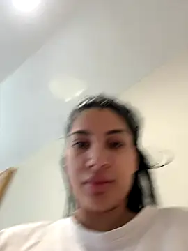 Snapshot of Samira30 chatting on September 28, 10:31 am Samira30 online show from September 28, 10:31 am