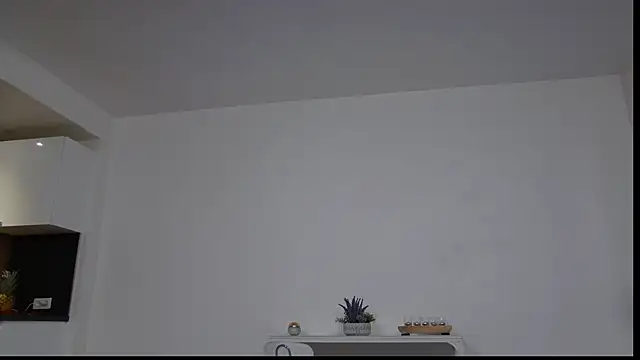 Bella Twine online show from February 24, 11:14 pm