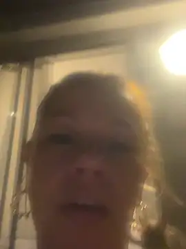 MilfClarett online show from May 31, 2:17 am