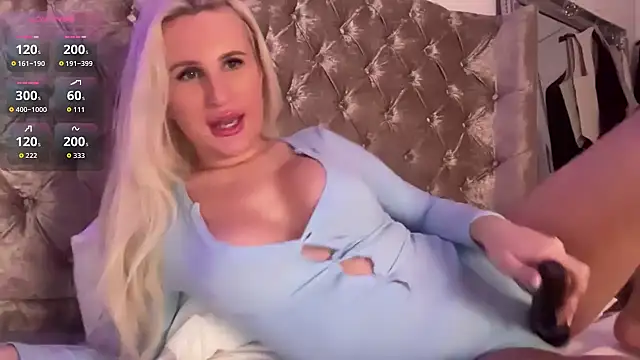 ChloeFerrari online show from December 3, 3:09 am