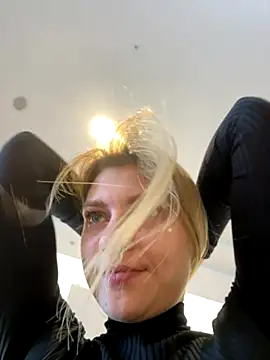 ValenciaShock online show from September 28, 9:14 am