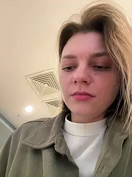 ValenciaShock online show from April 17, 7:10 am