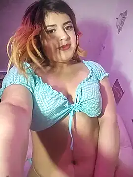 Snapshot of bella_star21 chatting on October 16, 2:47 am bella star21 online show from October 16, 2:47 am
