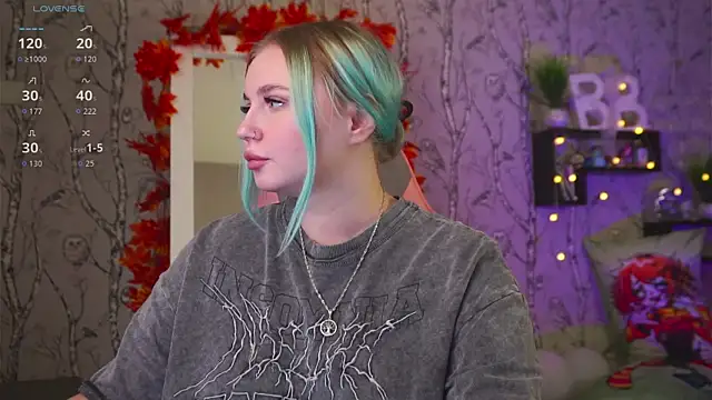 Moon Valkyrie online show from September 24, 8:24 am