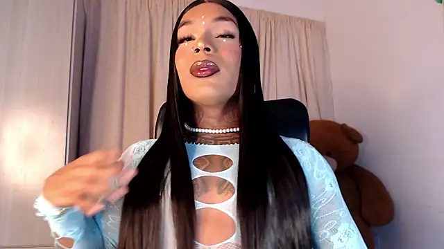 XXVIOLETTAXX online show from July 9, 3:31 am