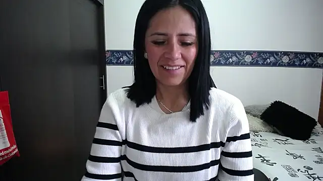 Snapshot of sharoon_cheerry chatting on October 16, 11:46 am sharoon cheerry online show from October 16, 11:46 am