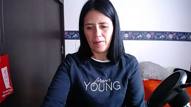 Snapshot of sharoon_cheerry chatting on October 8, 11:58 am sharoon cheerry online show from October 8, 11:58 am