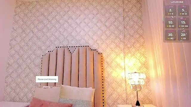 Pia Johnson  online show from January 12, 11:48 am