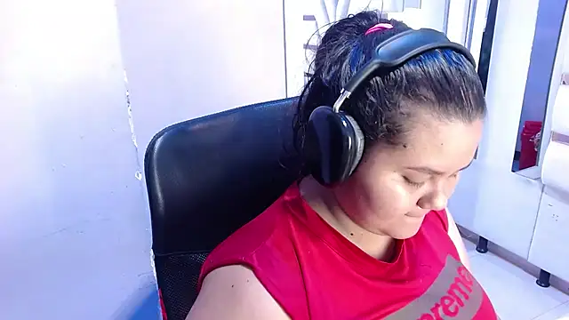 ValenTitis online show from October 21, 8:35 pm