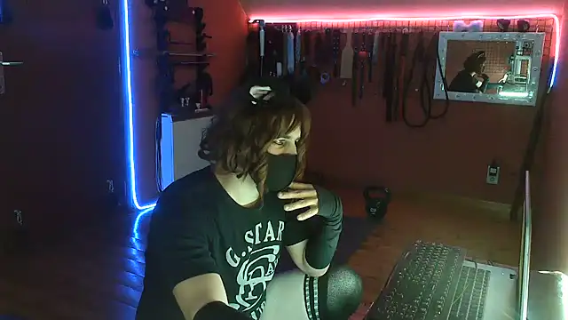 Ginny-the-bdsm-nympho online show from June 7, 5:42 pm