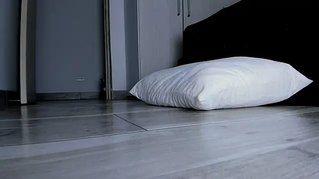 Skarleth69 online show from January 10, 3:00 am