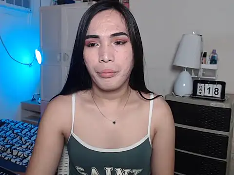 Msyensmith online show from September 18, 3:27 am