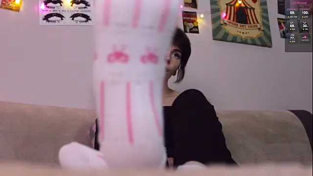 Luna Blake online show from April 19, 6:10 pm