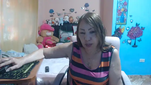 milfeddy  online show from December 20, 1:04 pm