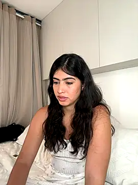 Snapshot of Gaby_zahir_ chatting on September 12, 10:45 am Gaby zahir online show from September 12, 10:45 am