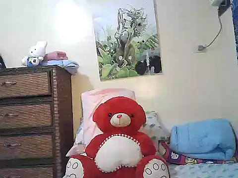Kisses-13 online show from May 15, 1:58 pm