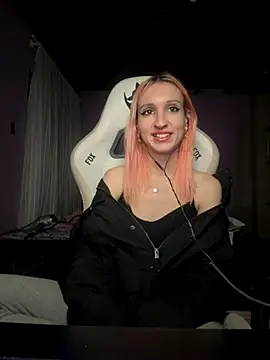 Snapshot of bunnydark00 chatting on October 4, 3:34 am bunnydark00 online show from October 4, 3:34 am