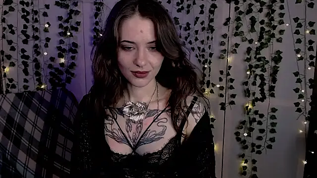 risha laas online show from May 29, 8:18 pm