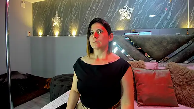 SarahDeyvis online show from February 9, 7:05 pm