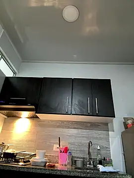 EveBensonX online show from January 8, 9:41 pm