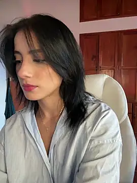 Ale Lewis online show from January 14, 10:04 pm