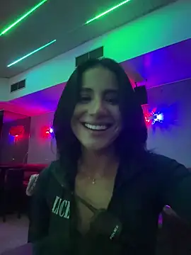 Snapshot of Ale_Lewis chatting on October 31, 11:31 pm Ale Lewis online show from October 31, 11:31 pm