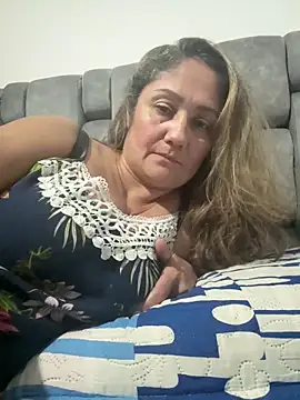 Snapshot of gabiTetas chatting on October 13, 11:18 pm gabiTetas online show from October 13, 11:18 pm