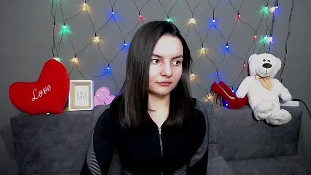 JasmineAsha online show from February 3, 8:23 pm