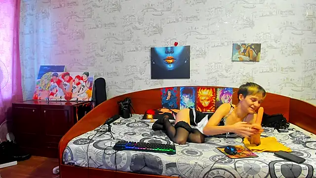 Snapshot of KagamiTayga chatting on September 16, 8:33 am KagamiTayga online show from September 16, 8:33 am