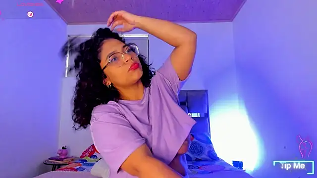 Snapshot of iriss_25 chatting on September 12, 7:32 pm iriss 25 online show from September 12, 7:32 pm