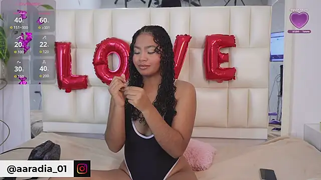 Anais aradia online show from February 13, 7:21 am