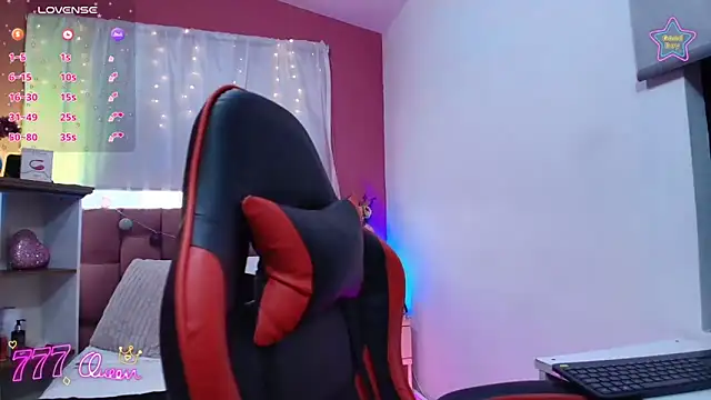 mia thompsonn  online show from March 16, 1:48 pm