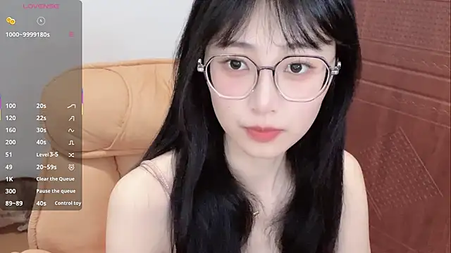 4uoki online show from July 5, 3:18 pm