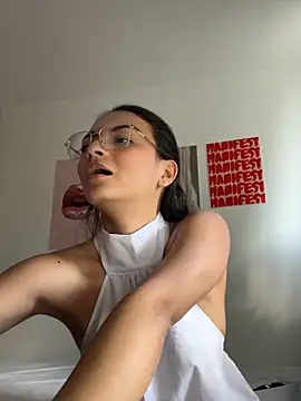 Cat2525 online show from March 22, 8:48 pm