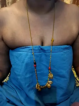 tuttifrutti17 online show from February 26, 5:45 pm