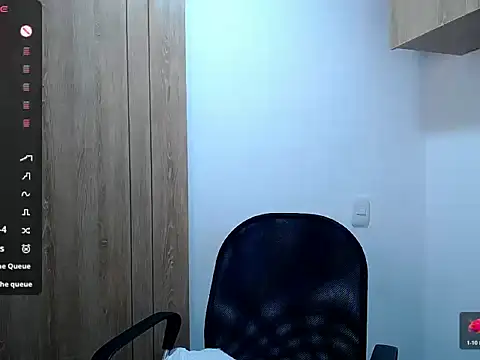 Danna Ross  online show from March 12, 9:50 pm