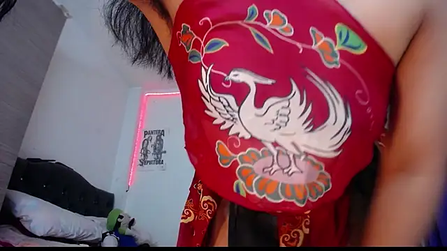 Snapshot of pinky_violeta chatting on September 19, 12:37 pm pinky violeta online show from September 19, 12:37 pm