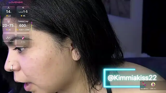 Snapshot of kimmiakiss22 chatting on October 17, 12:02 am kimmiakiss22 online show from October 17, 12:02 am